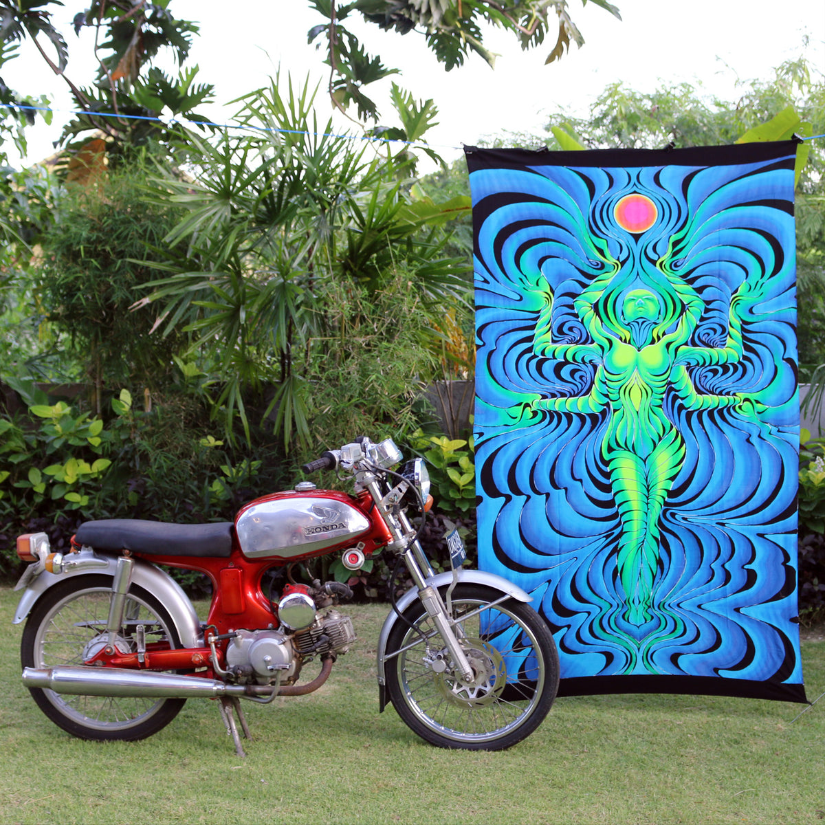 UV Wallhanging : Blue Moon Goddess