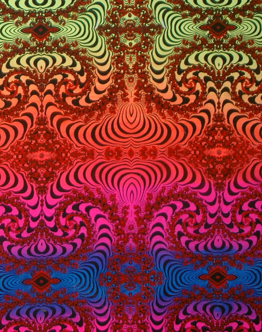 Hooded Cape : Rainbow Fractal