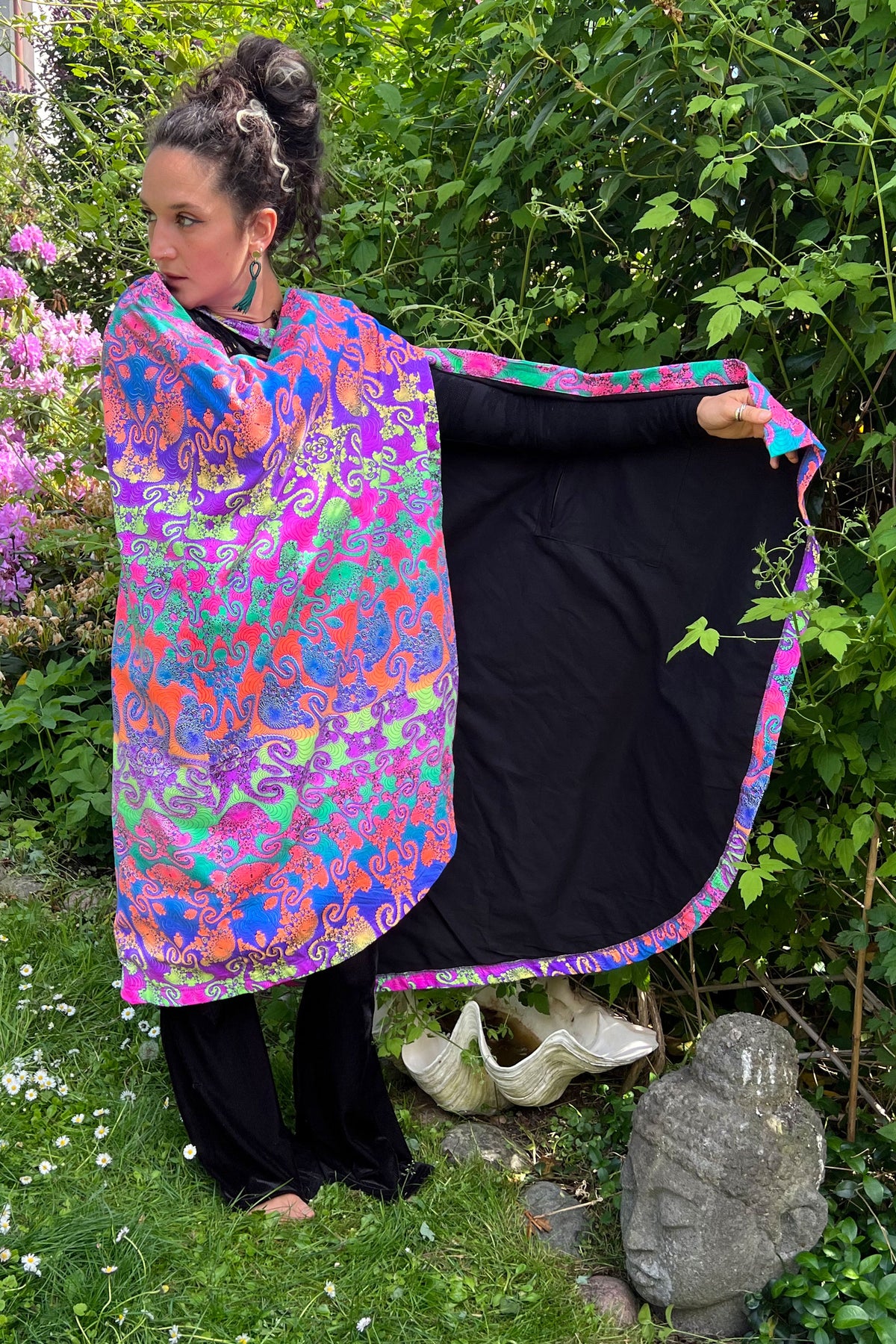 Hooded Cape : Rainbow Jellyfish Fractal