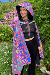 Hooded Cape : Rainbow Jellyfish Fractal