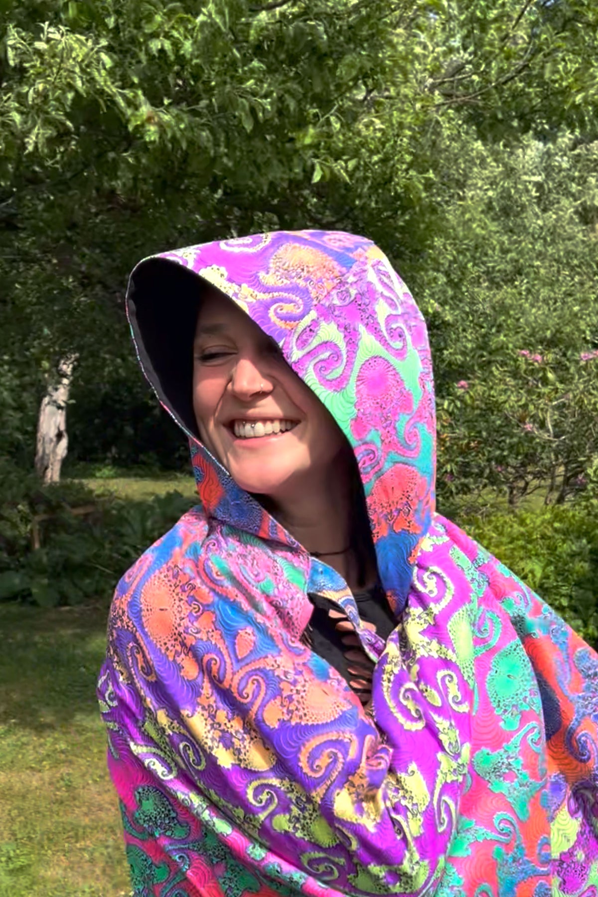 Hooded Cape : Rainbow Jellyfish Fractal