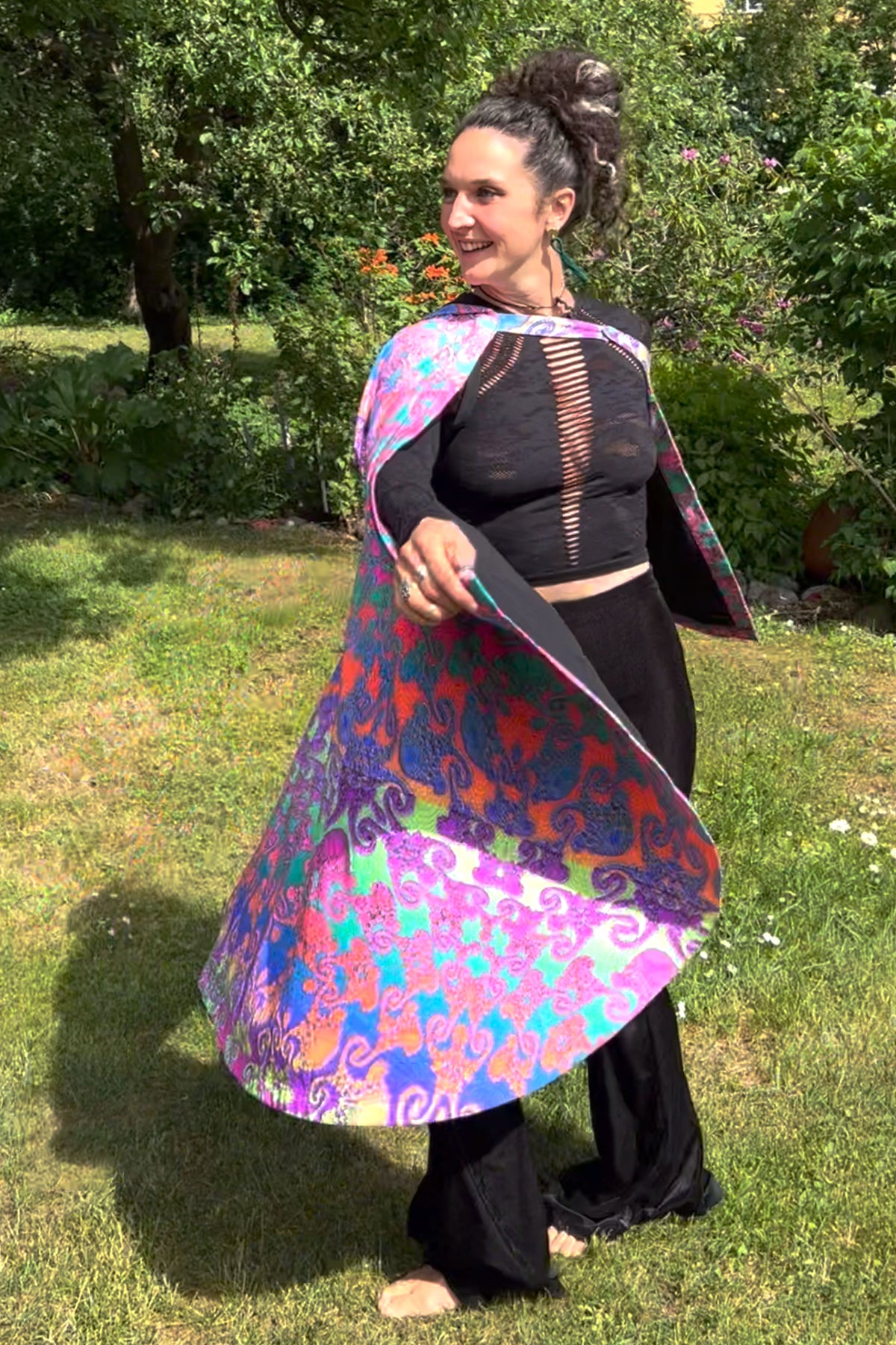 Hooded Cape : Rainbow Jellyfish Fractal