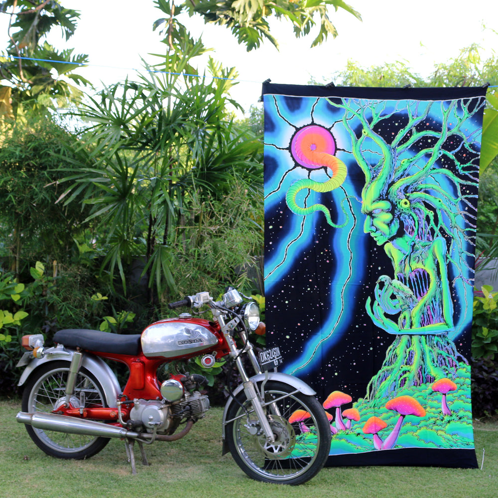 UV Wallhanging : Tree Spirit – Space Tribe